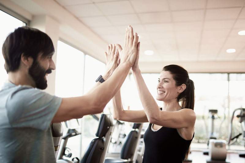 Cómo empezar a entrenar por primera vez en el gimnasio